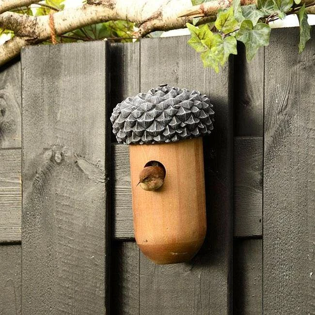 ESSCHERT DESIGN Wooden Acorn Bird House 6 ESSCHERT DESIGN Wooden Acorn Bird House - Image 4